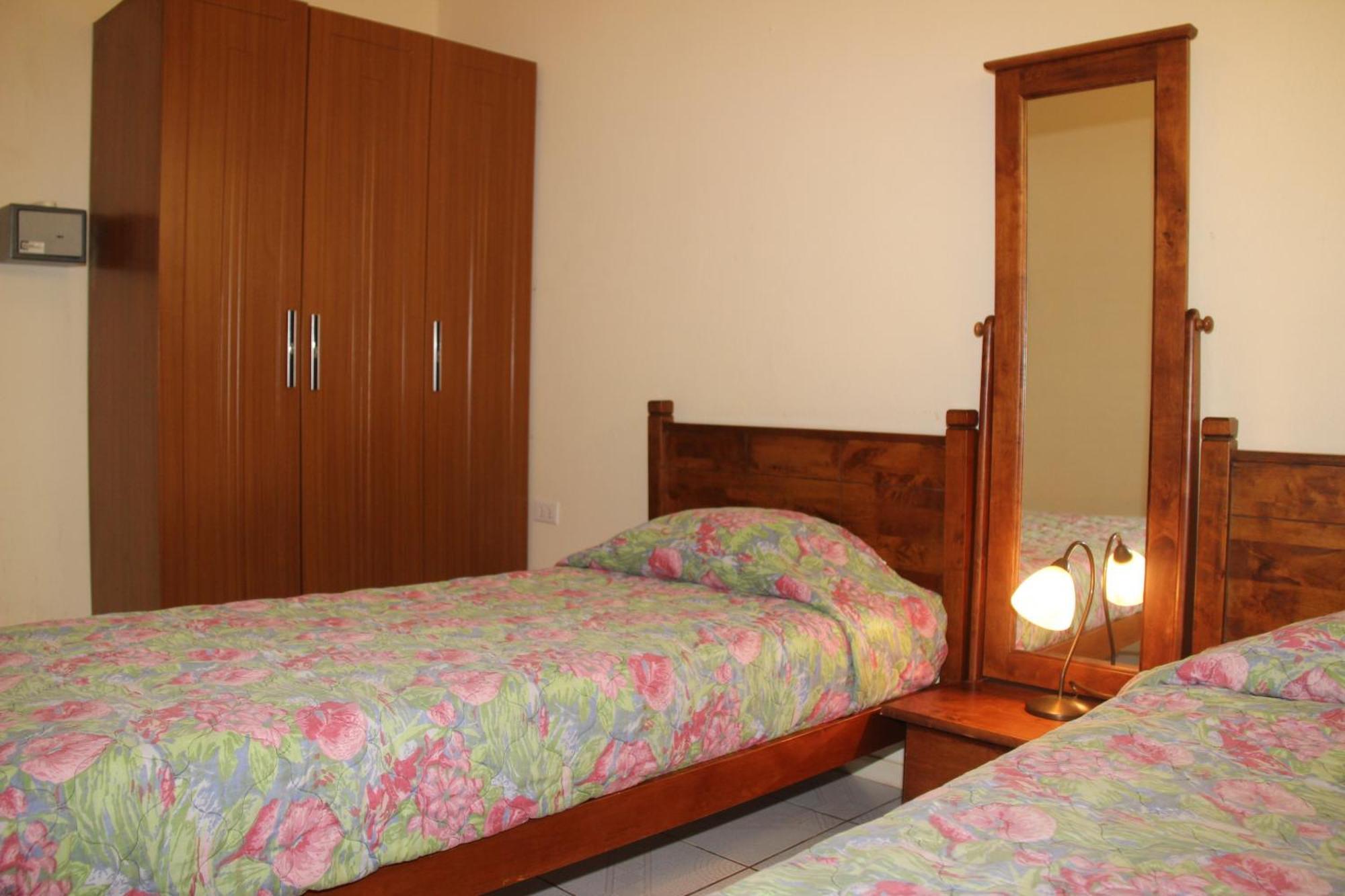 אורנג'סטאד Camacuri Apartments חדר תמונה