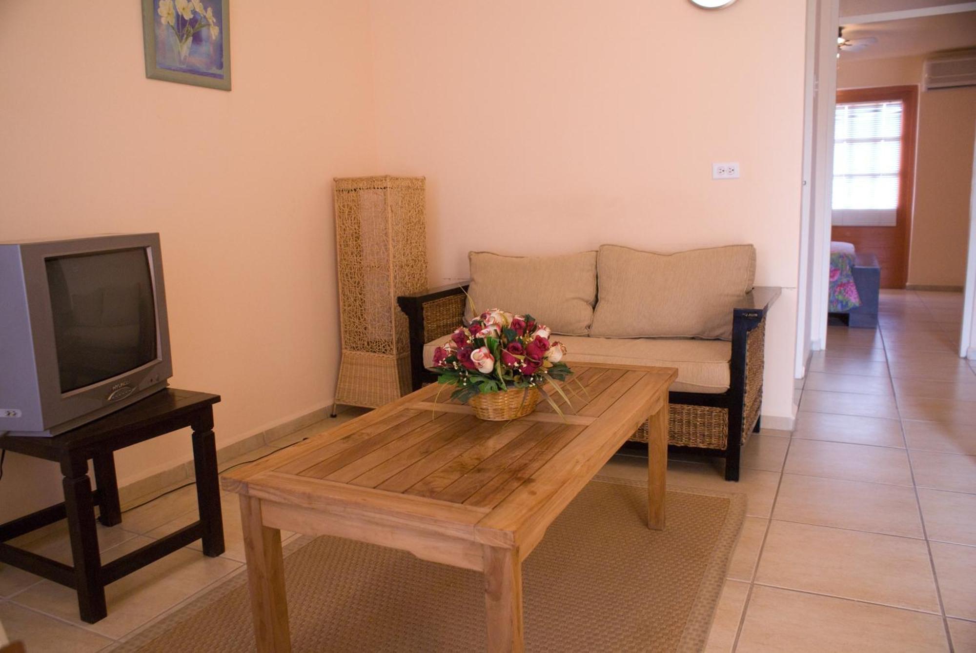 אורנג'סטאד Camacuri Apartments חדר תמונה